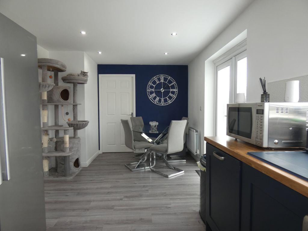 Kitchen/Diner- click for photo gallery